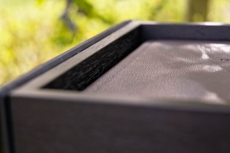 realleatherweddingalbum Box to Protect