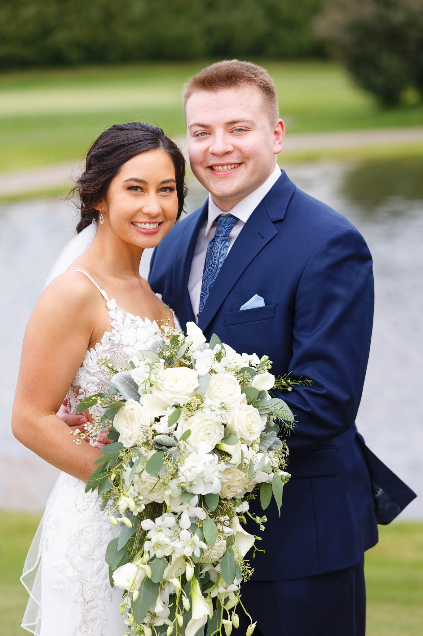 bride and groom photo session at Vindauga Event Center