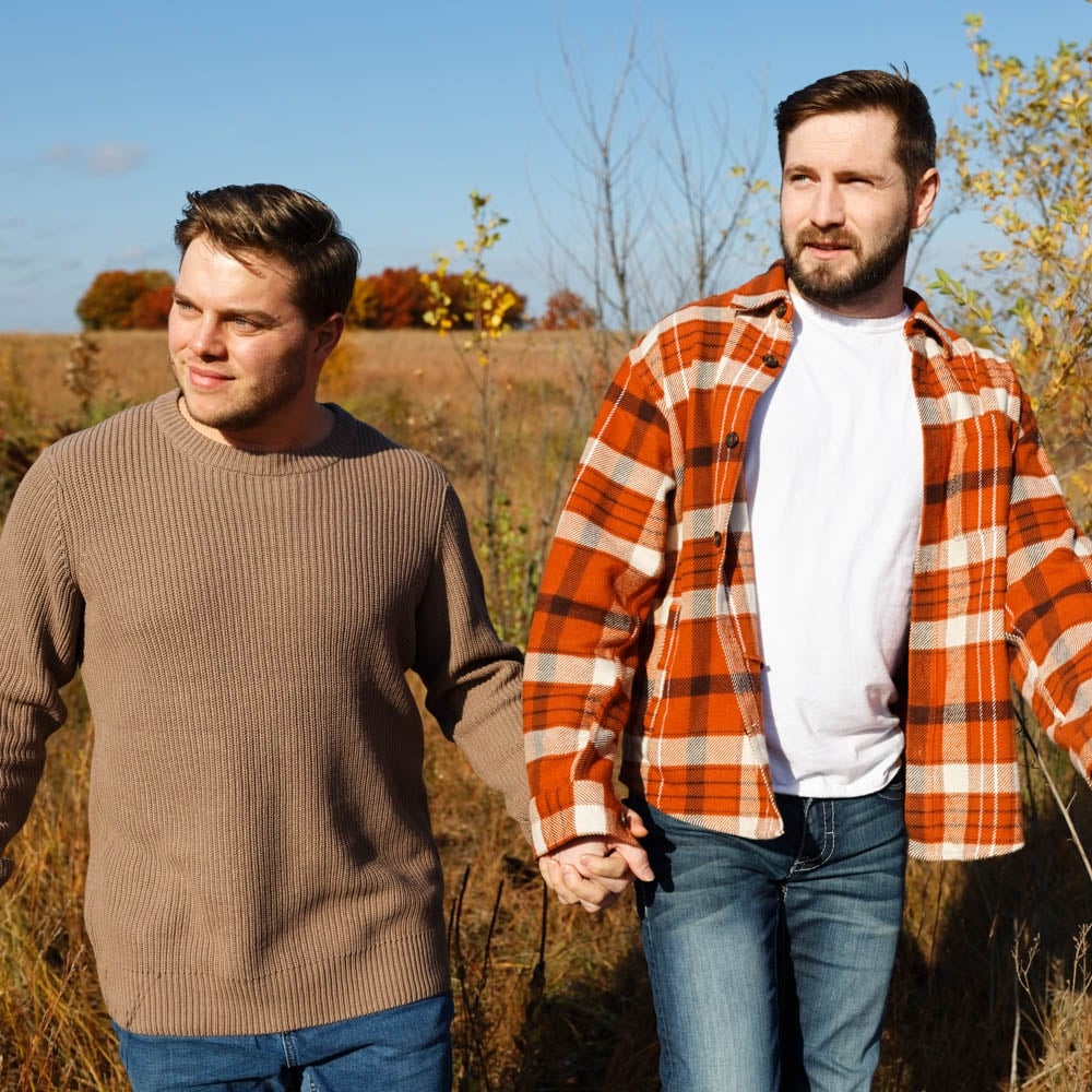 Couple dressed in complementary tones for falls
