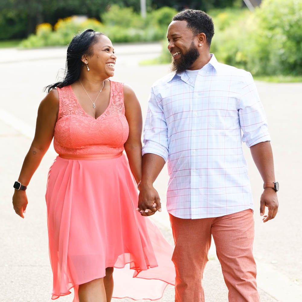 couple outfit idea pastel colors