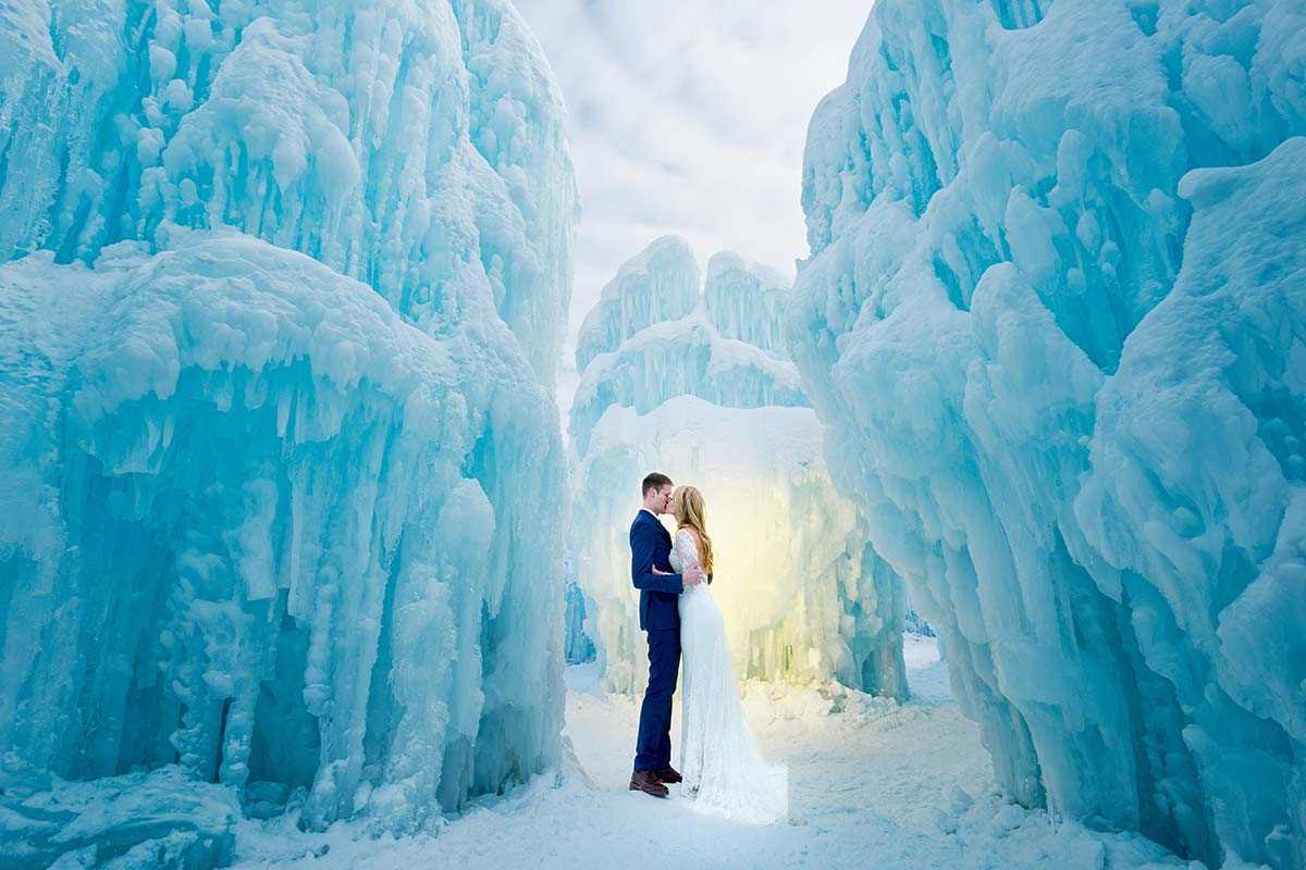 creative-image-at-ice-castle-photo-session
