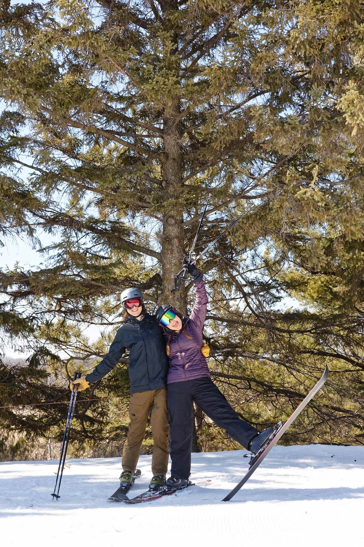 ski-photo-engagement-session-with-pine-tree-