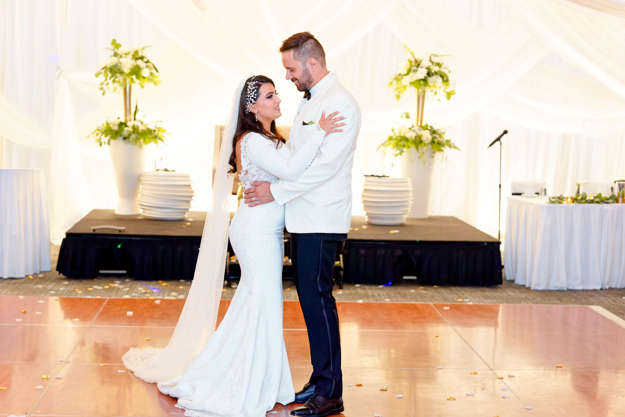 bride and groom frist dance at DoubleTree Hotel