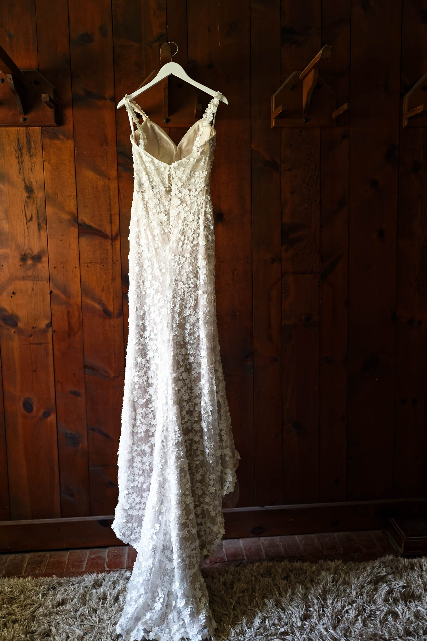 Bride preperation at the Mayowood stone barn in Bridle Suite
