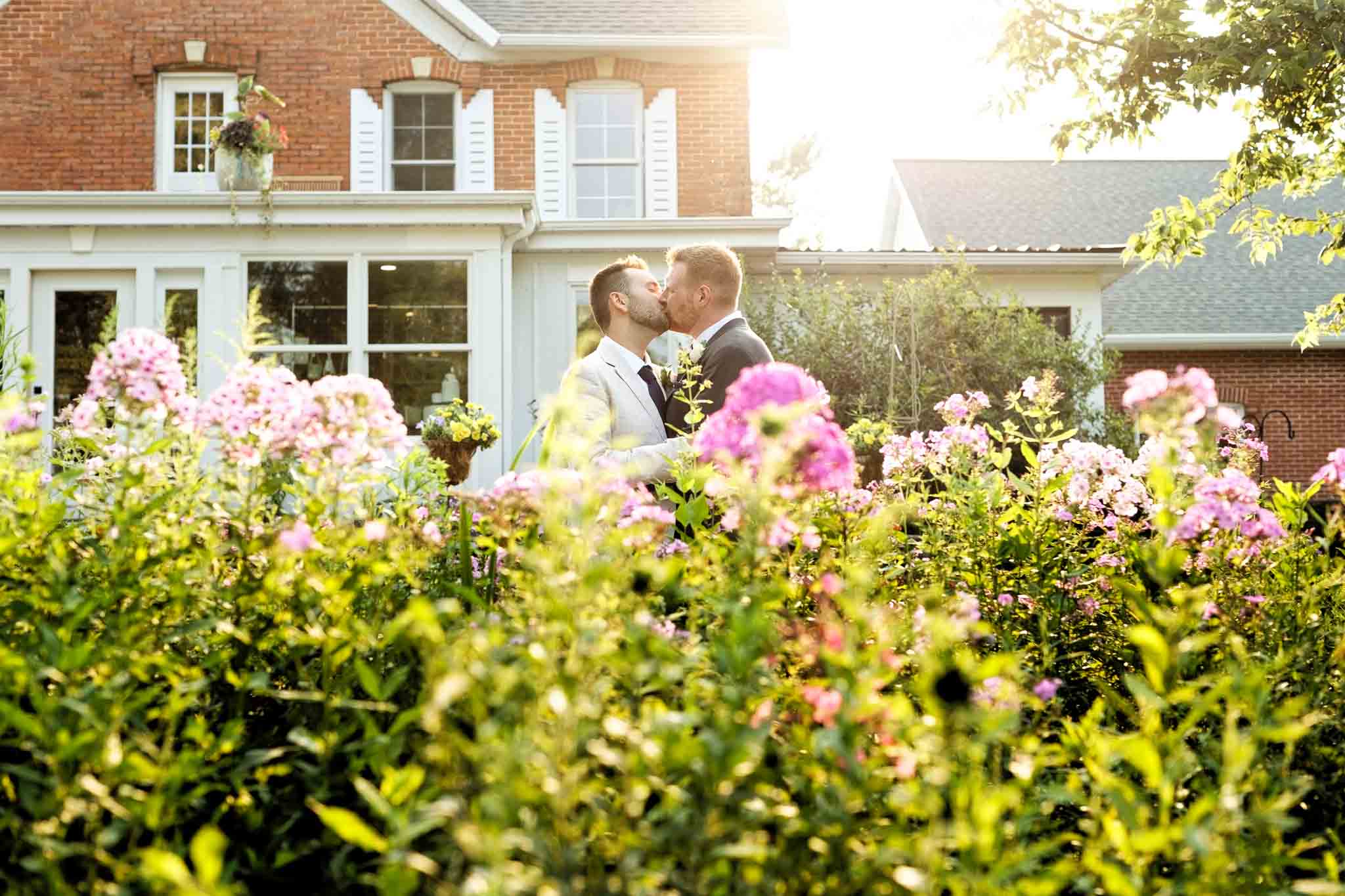 sunset photos with flowers