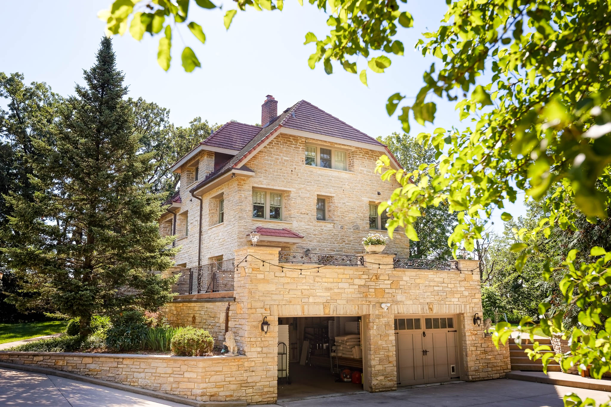 Hilltop house wedding venue rochester
