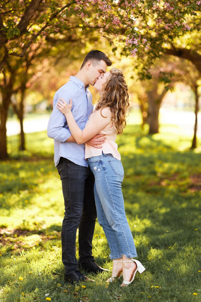 Photo engagement session at historic south east Neighbourhood Rochester MN-4