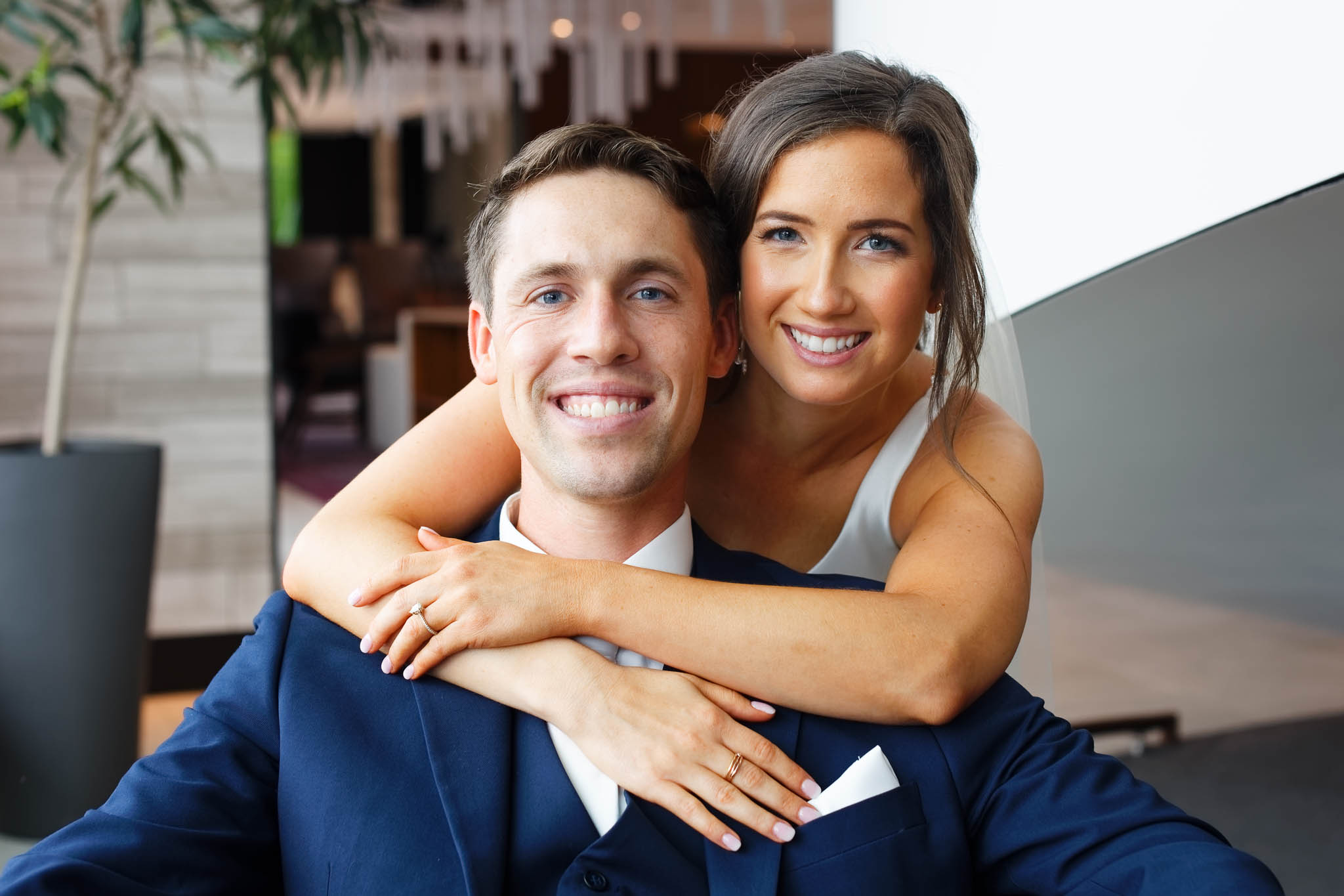 couple photos at rochester hilton hotel wedding