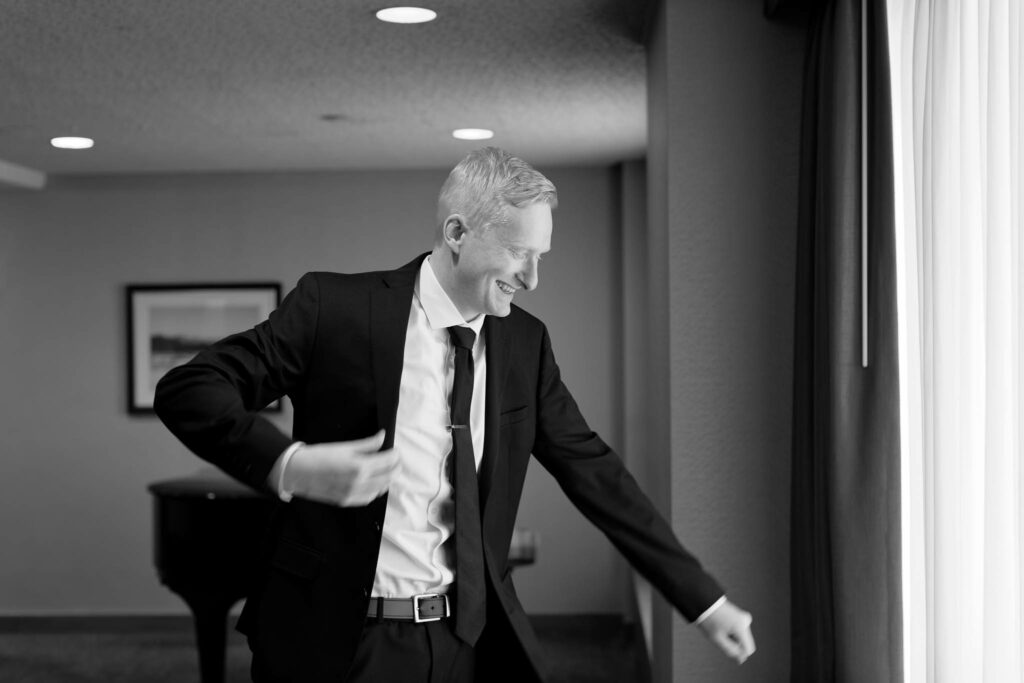 Groom dressing Kahler Grand Hotel Rochester MN