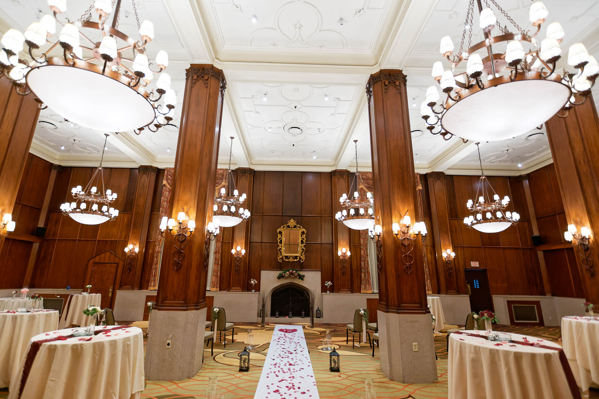 kahler grand hotel elizabethan ballroom Rochester mn