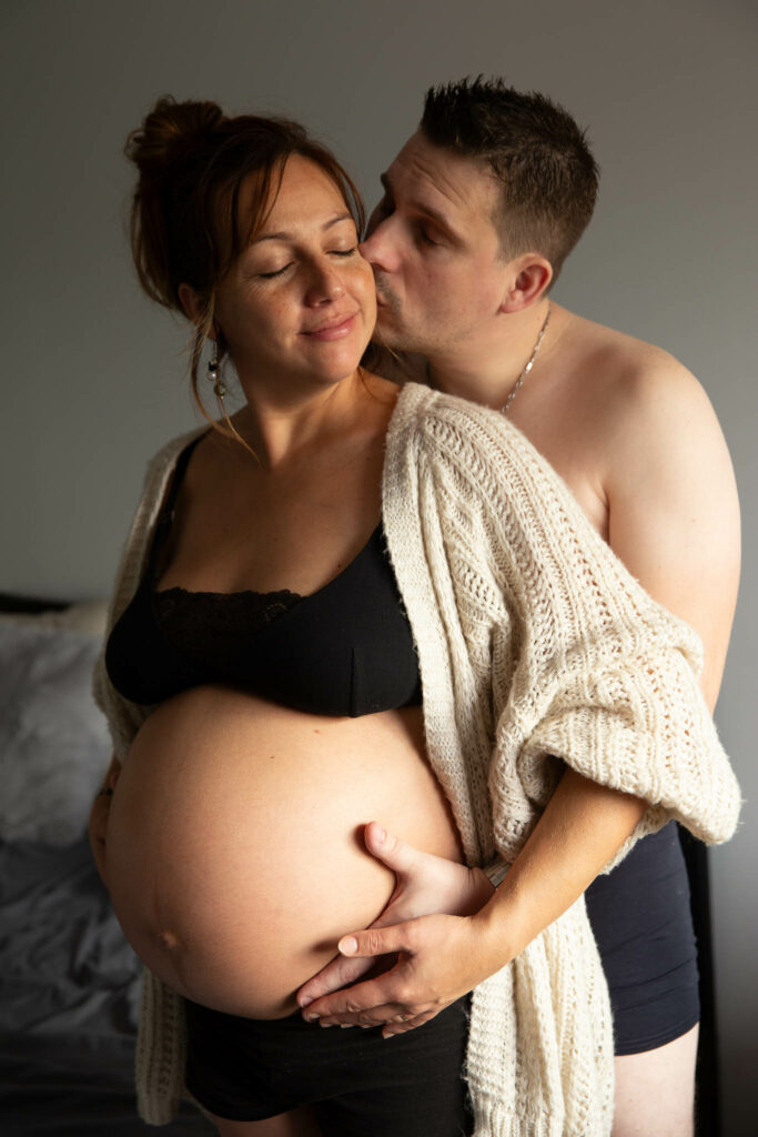 in home maternity photography-4