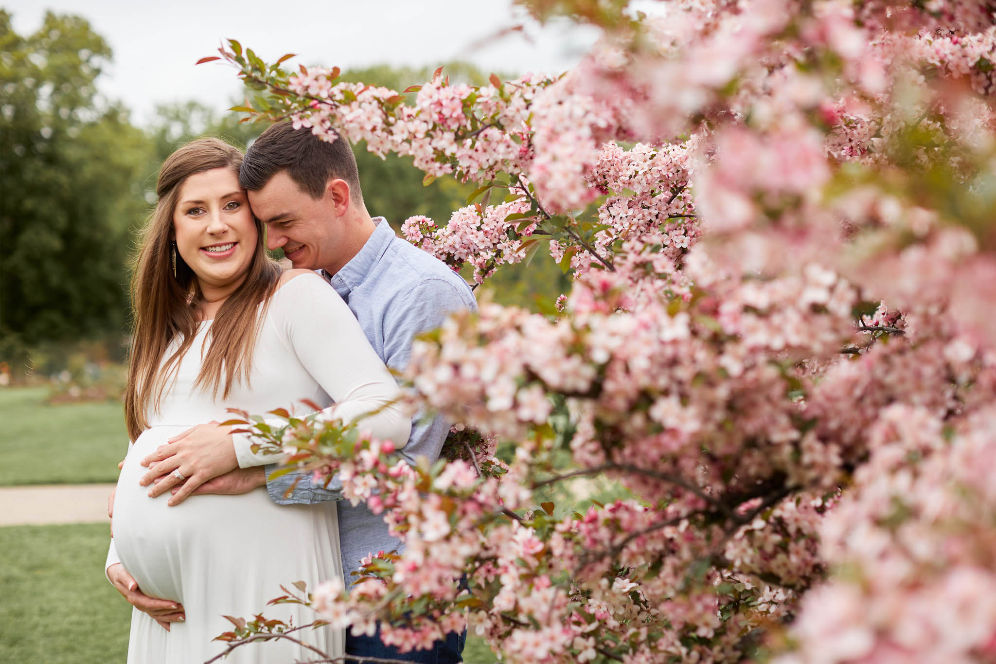 spring maternity photo shoot
