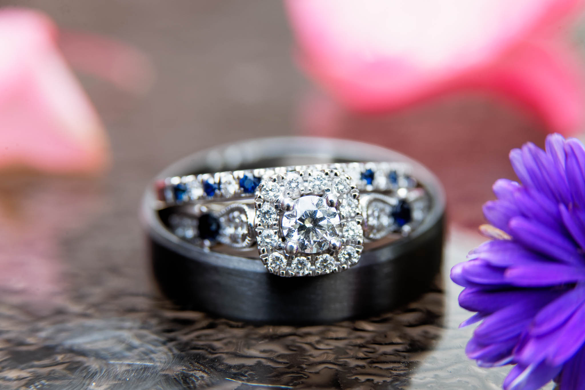 Detail wedding rings