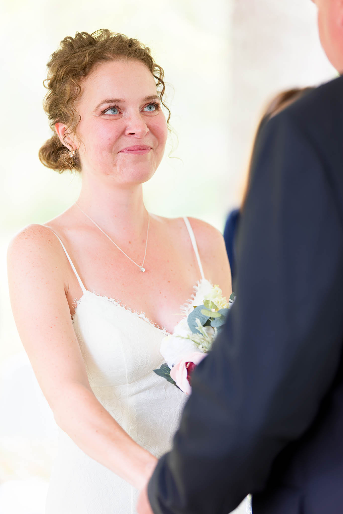 mini wedding in backayard-3