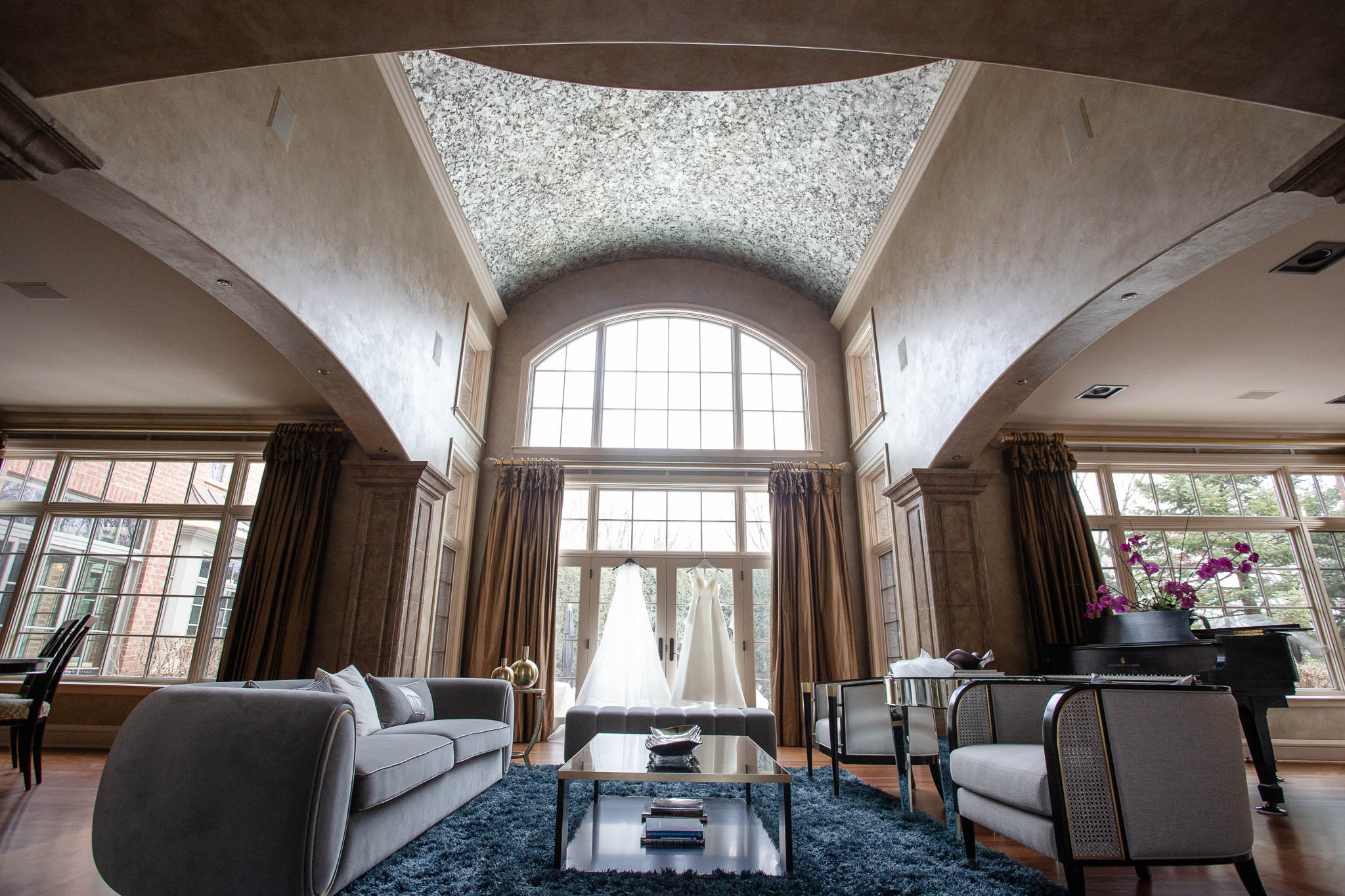 nice big airbnb living room