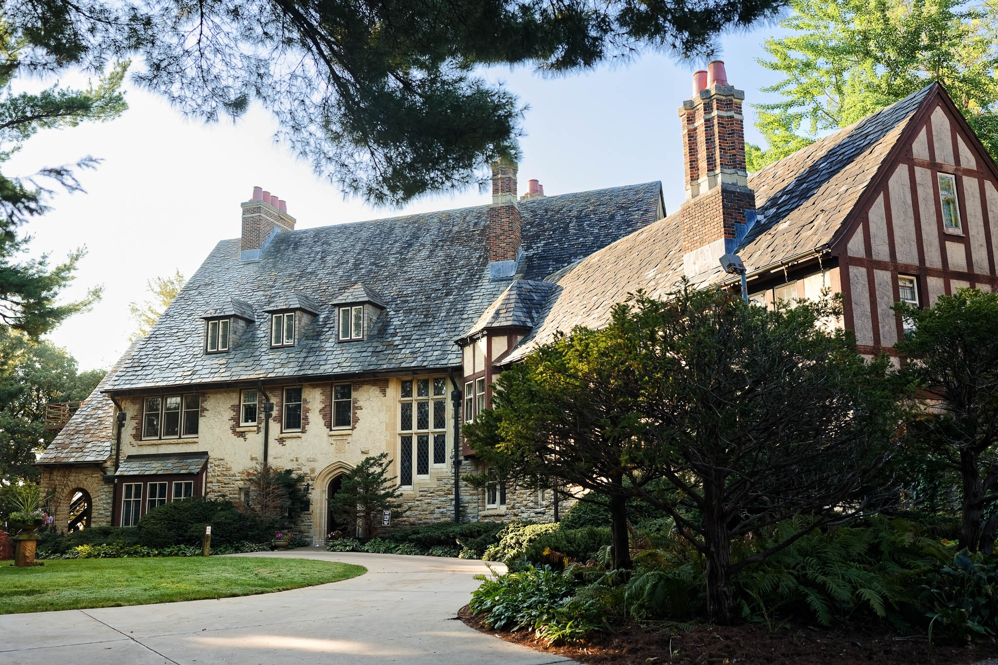 Plummer House tudor mansion early morning