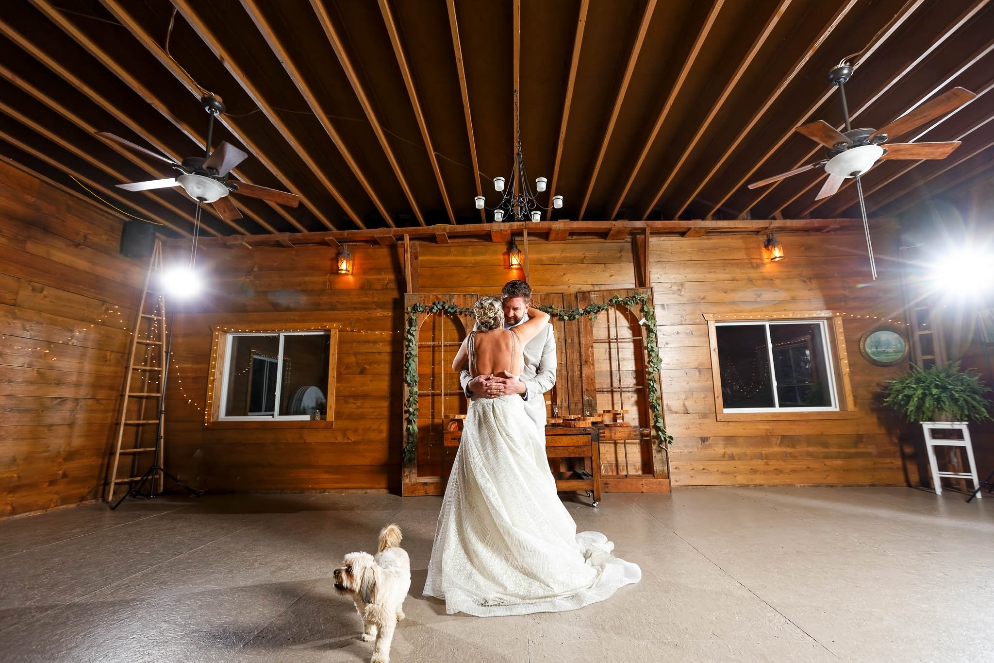 bride and groom first dance-2