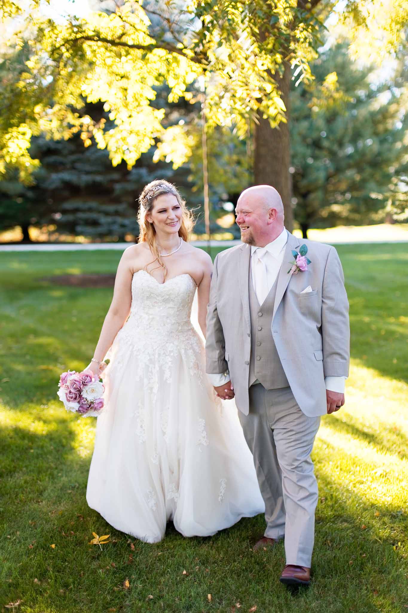 bride a groom photos pond view barn