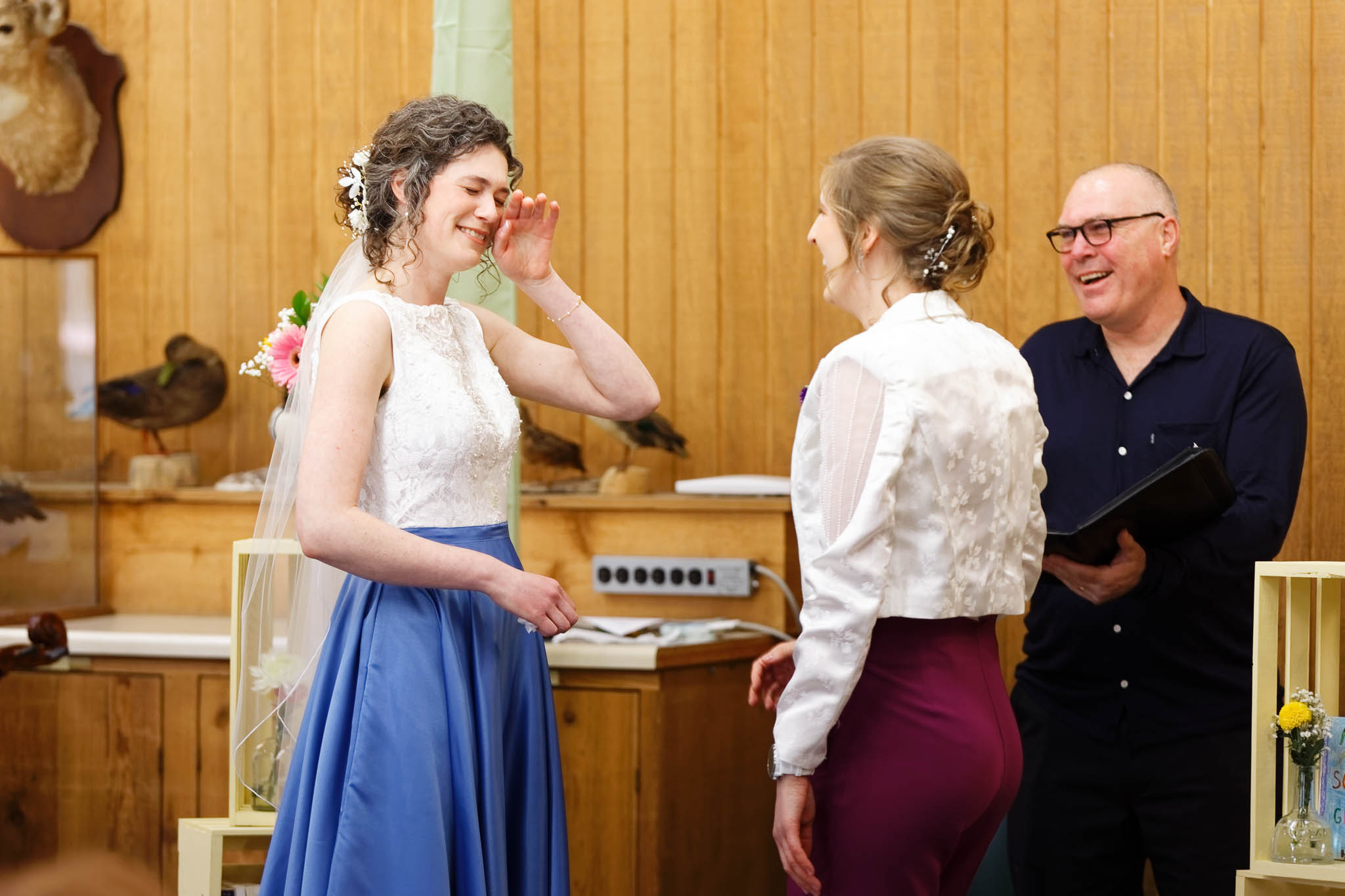 emotional wedding quarry hill nature center-5