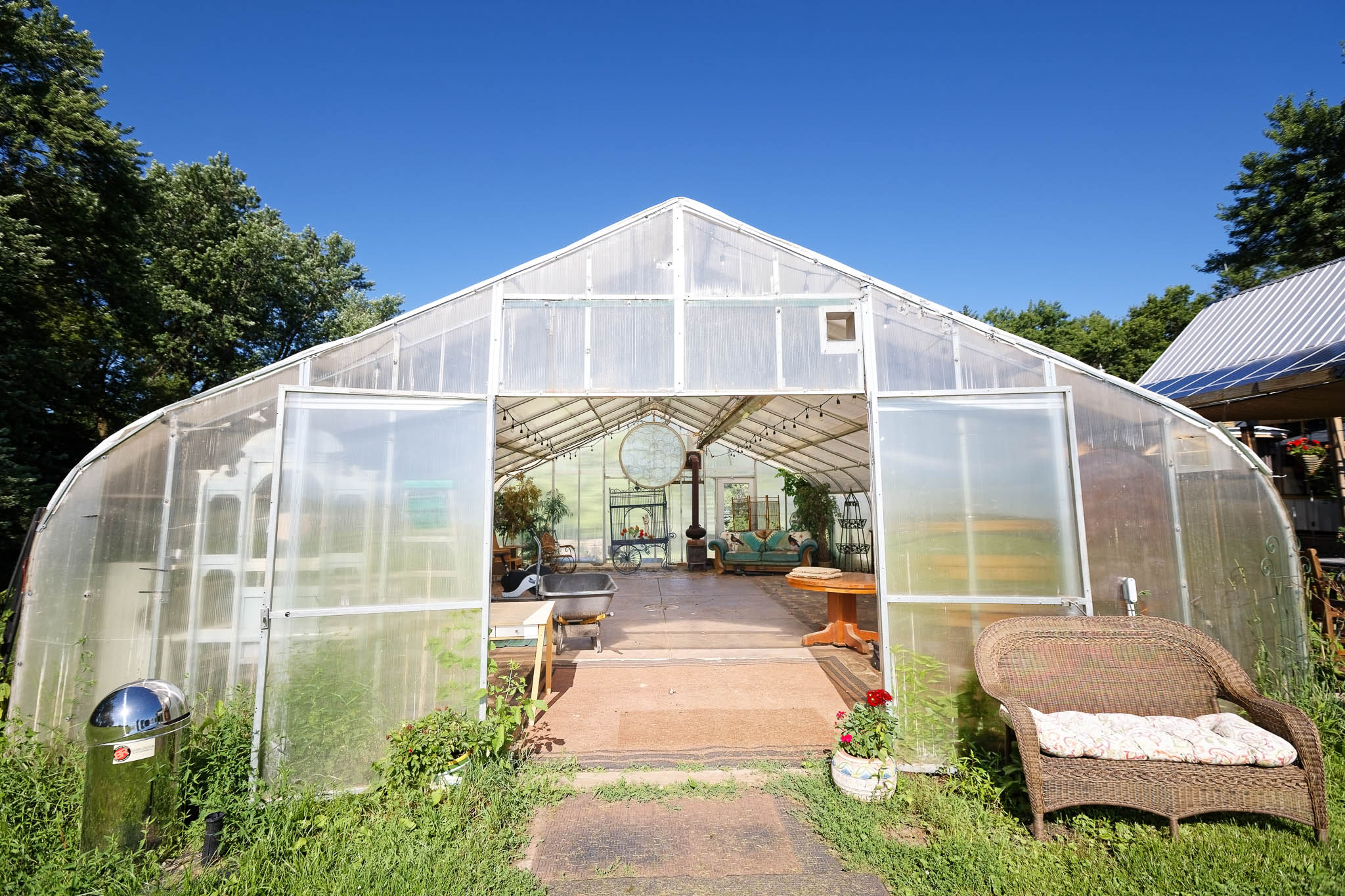 green house and details