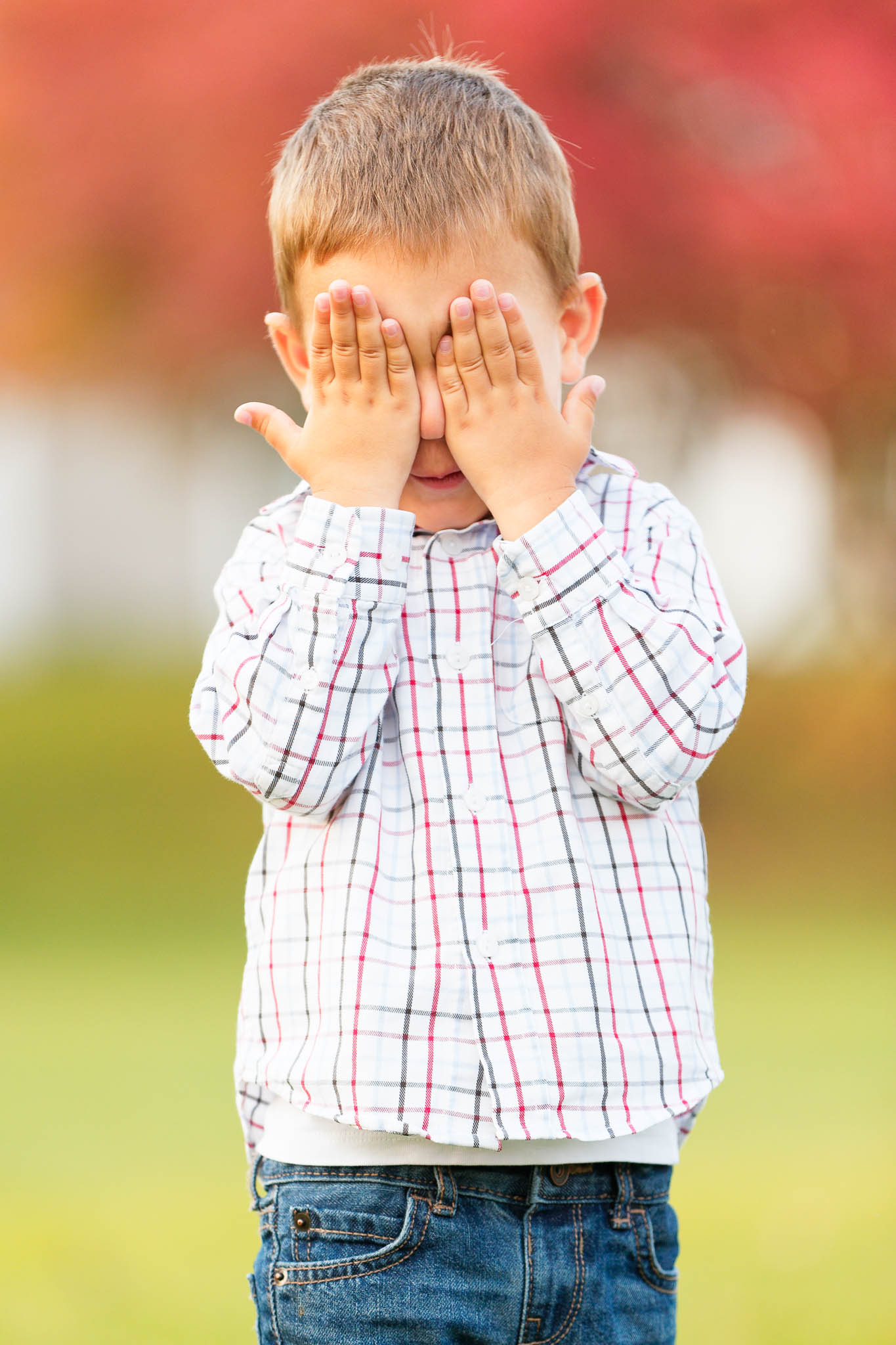 kid playing during photo session-2