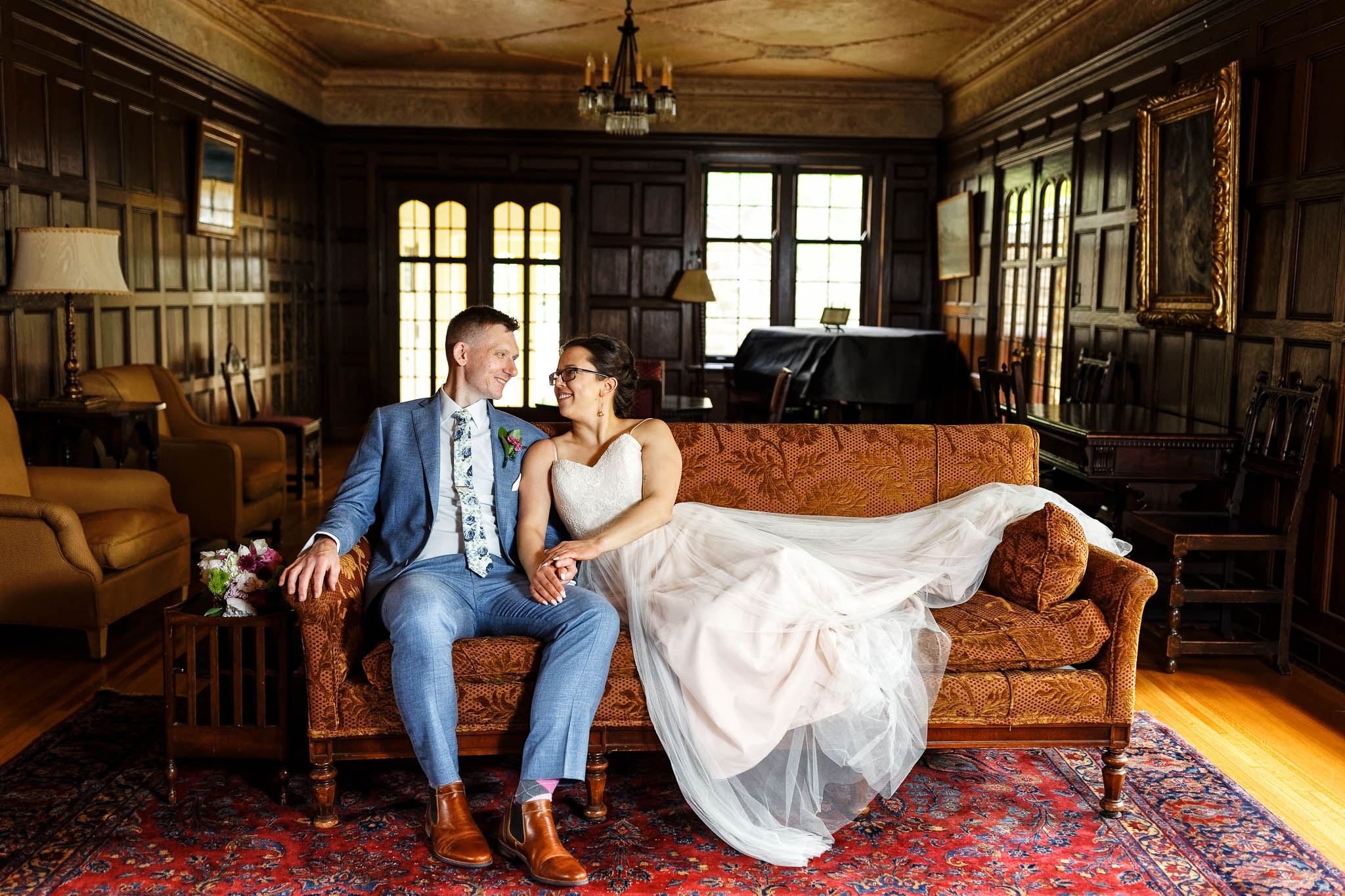 bride and groom photo session living room plummer house