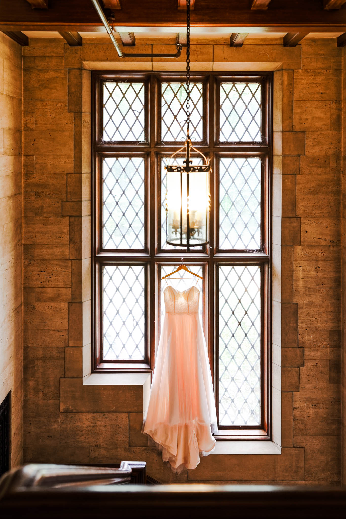 plummer house details pictures of dress