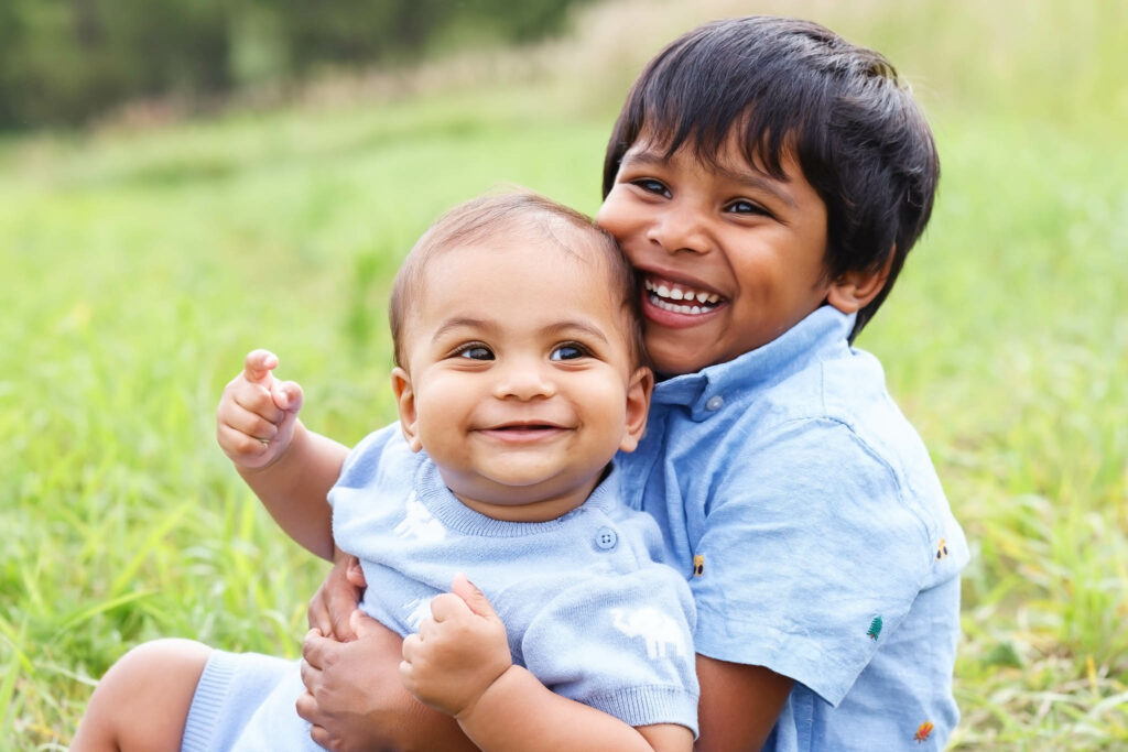 Siblings picture during photo session