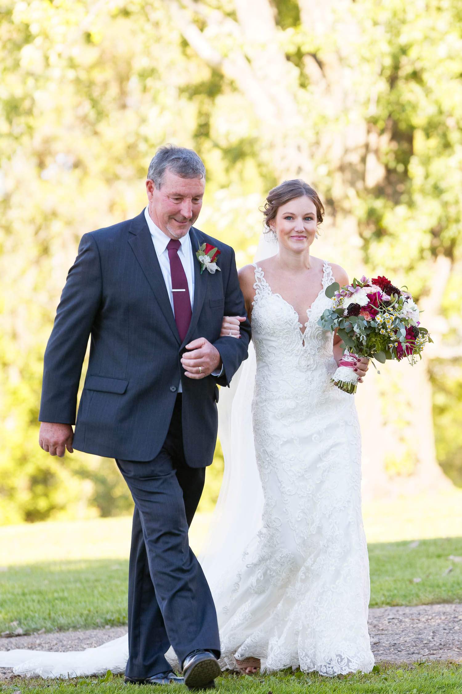 Bullard-Creek-Barn-Red-Wing-Wedding-