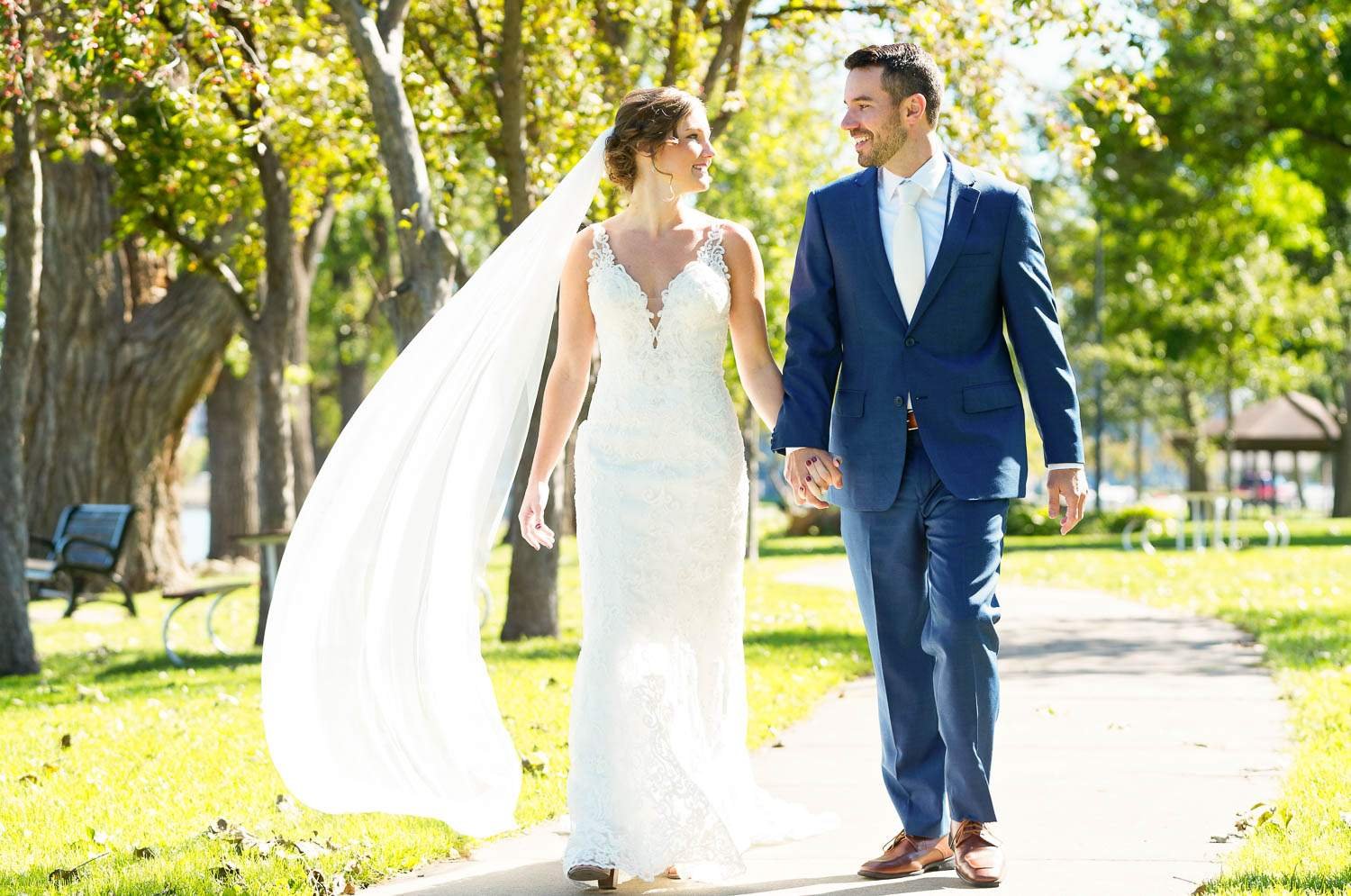 Bullard-Creek-Barn-Red-Wing-Wedding-