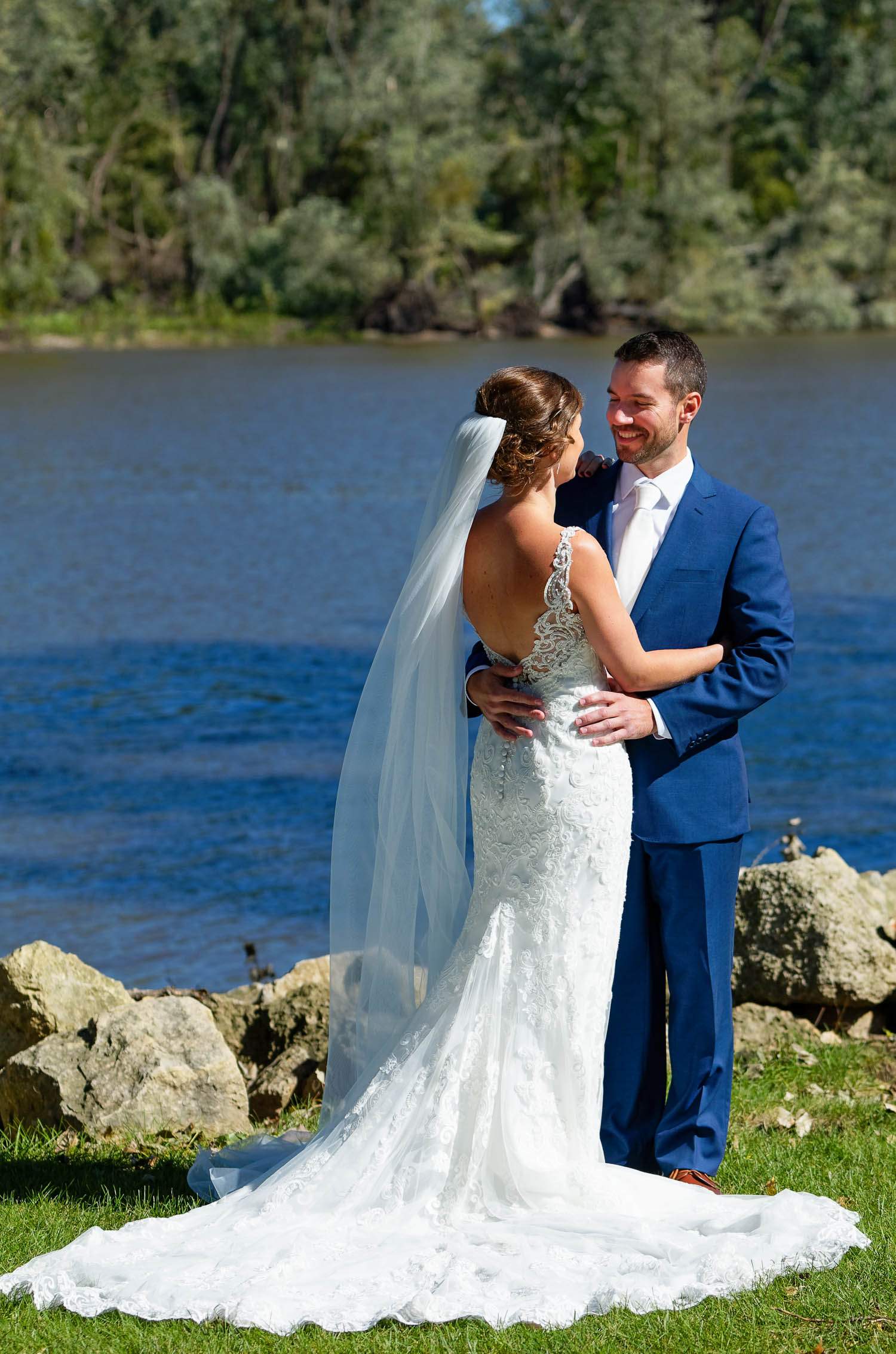 Bullard-Creek-Barn-Red-Wing-Wedding-