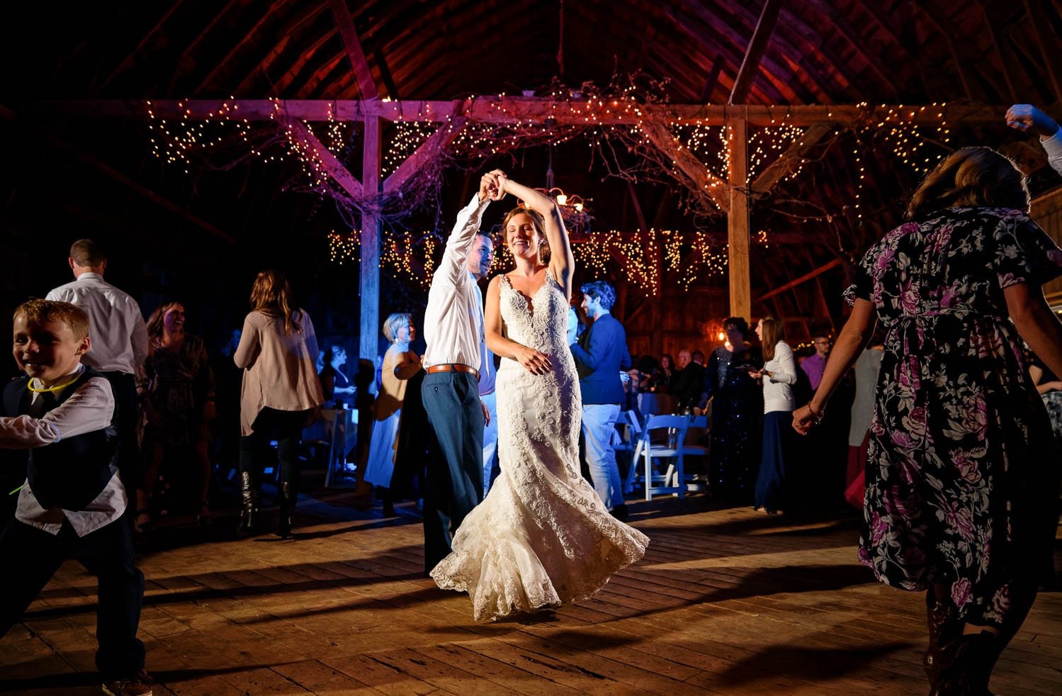 Bullard-Creek-Barn-Red-Wing-Wedding-