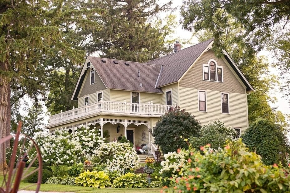 lanesboro wedding Berwood Hill Inn