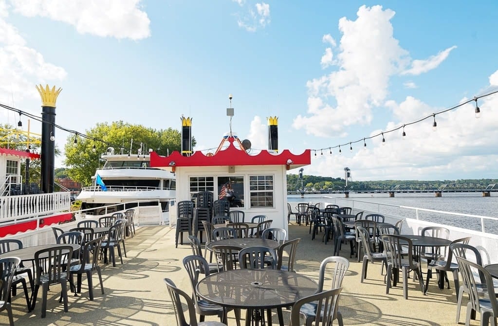 river boat