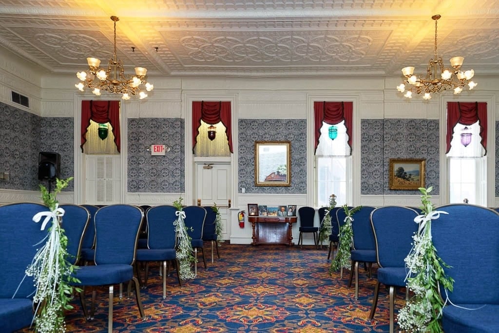 saint james hotel redwing 18
