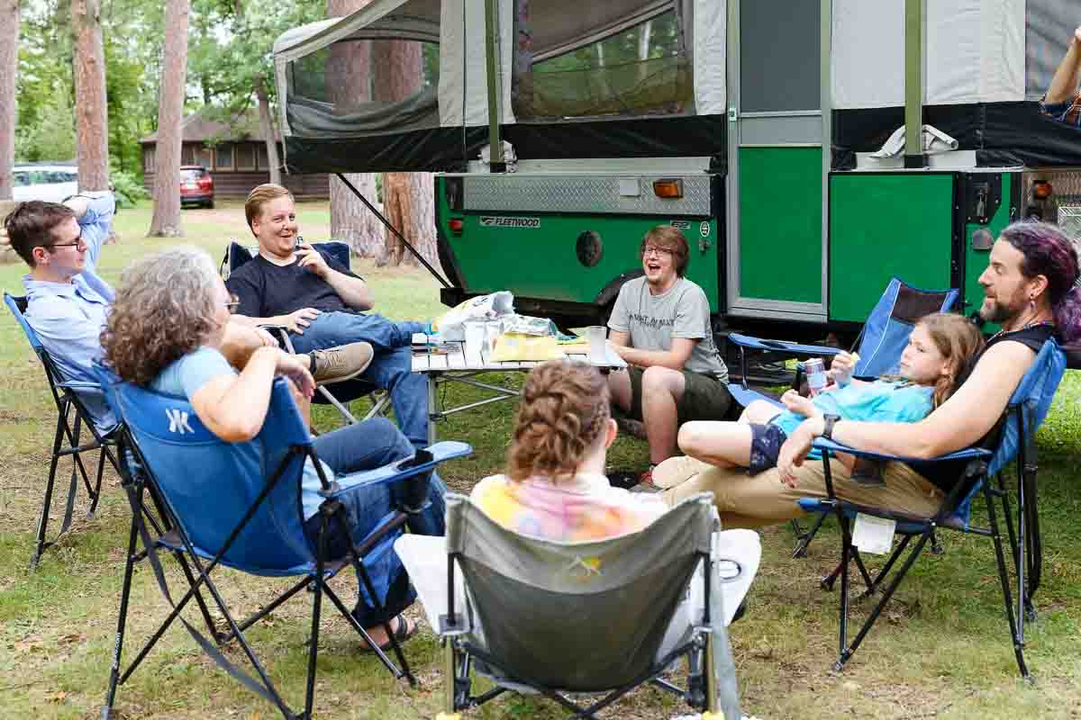 relaxe afternoon of the guests during state park camping wedding