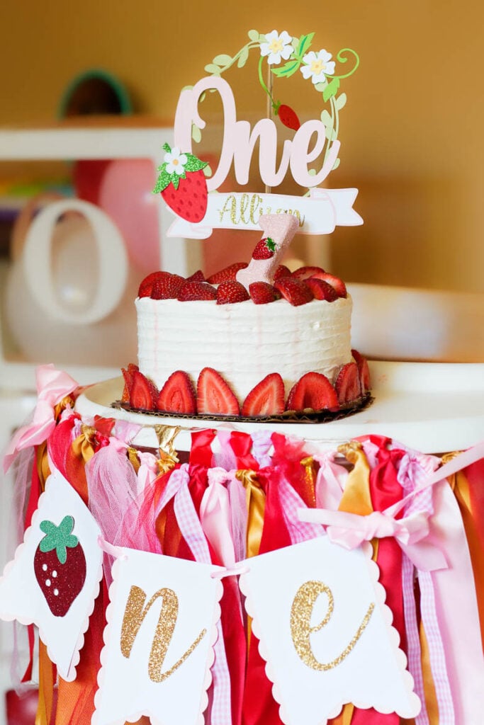 strawberry cake for one year baby birthday
