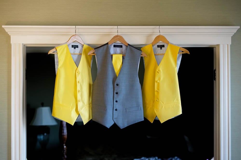 groom and groomsmen wedding attire groom and groomsmen wedding attire
