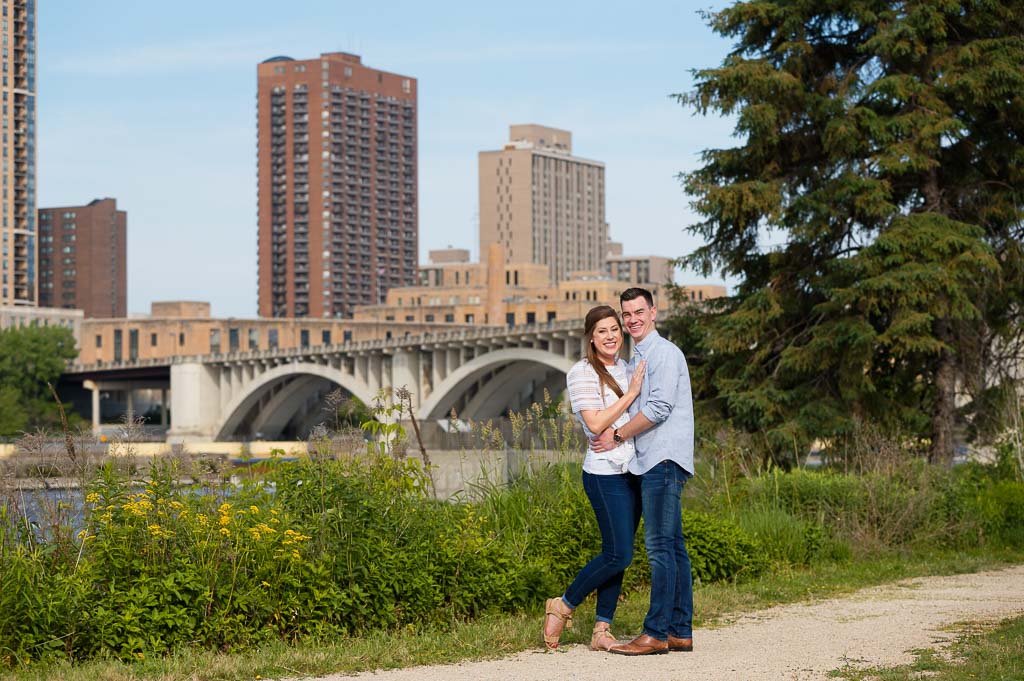 water front park and hannepin bridge