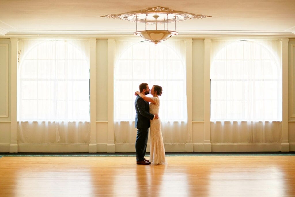 first look in a amazing ballroom