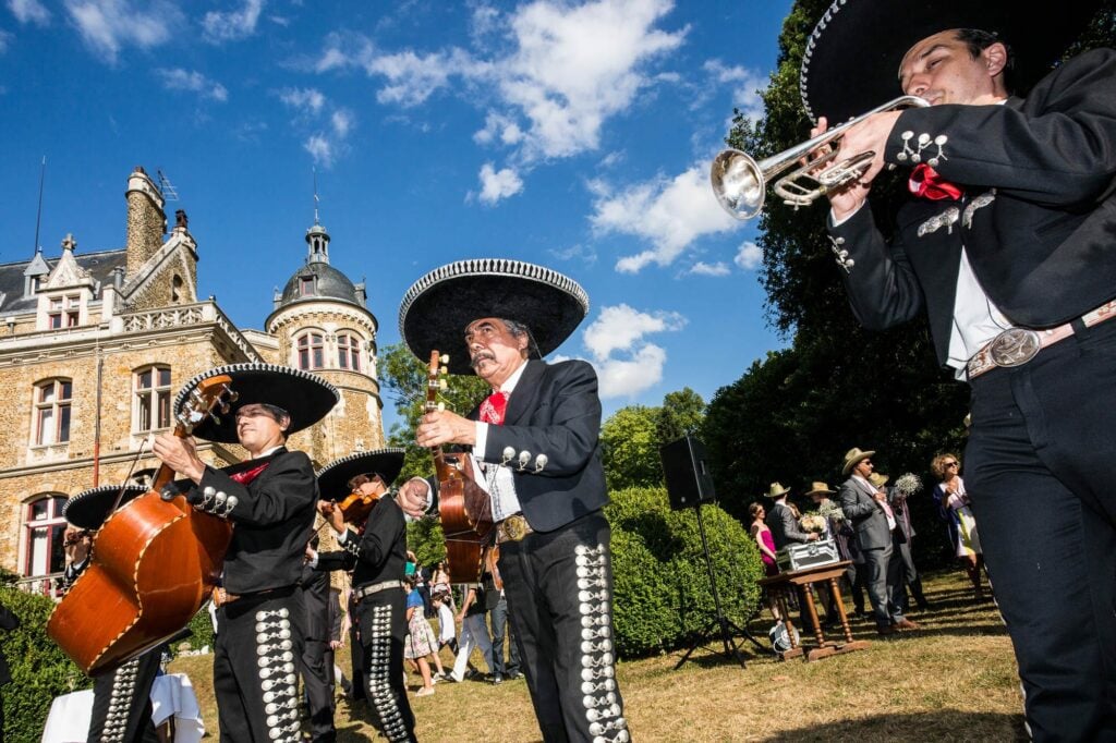 mariachi during cocktail hour on wedding