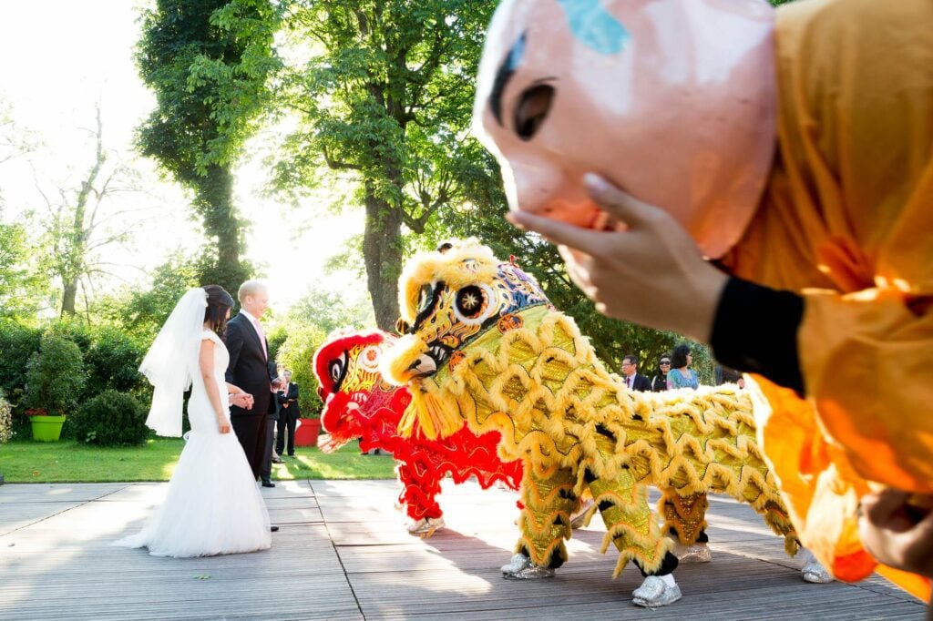 chinese circus at wedding reception