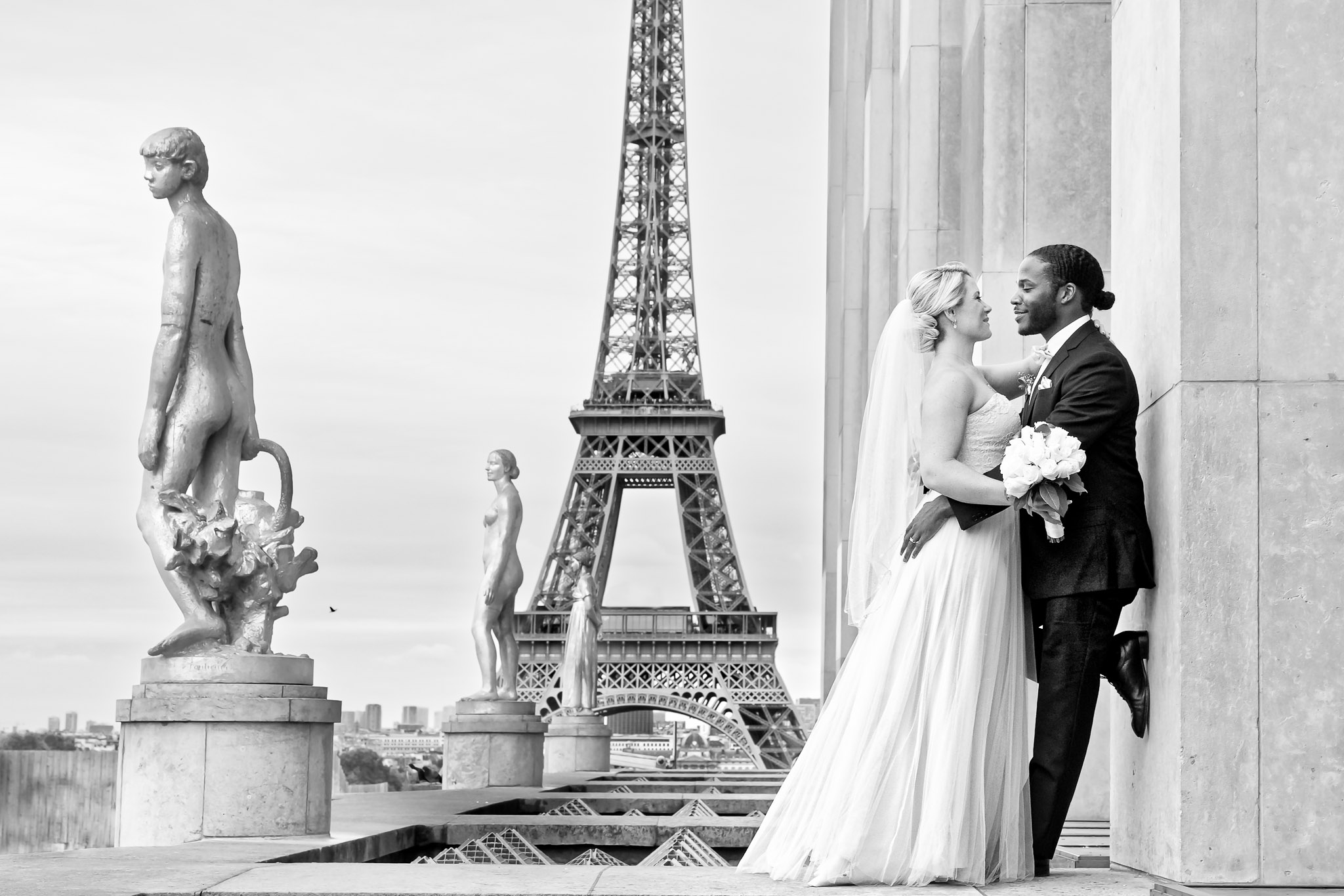 Paris Wedding Photos at Trocad&eacute;ro with Eiffel Tower Backdrop