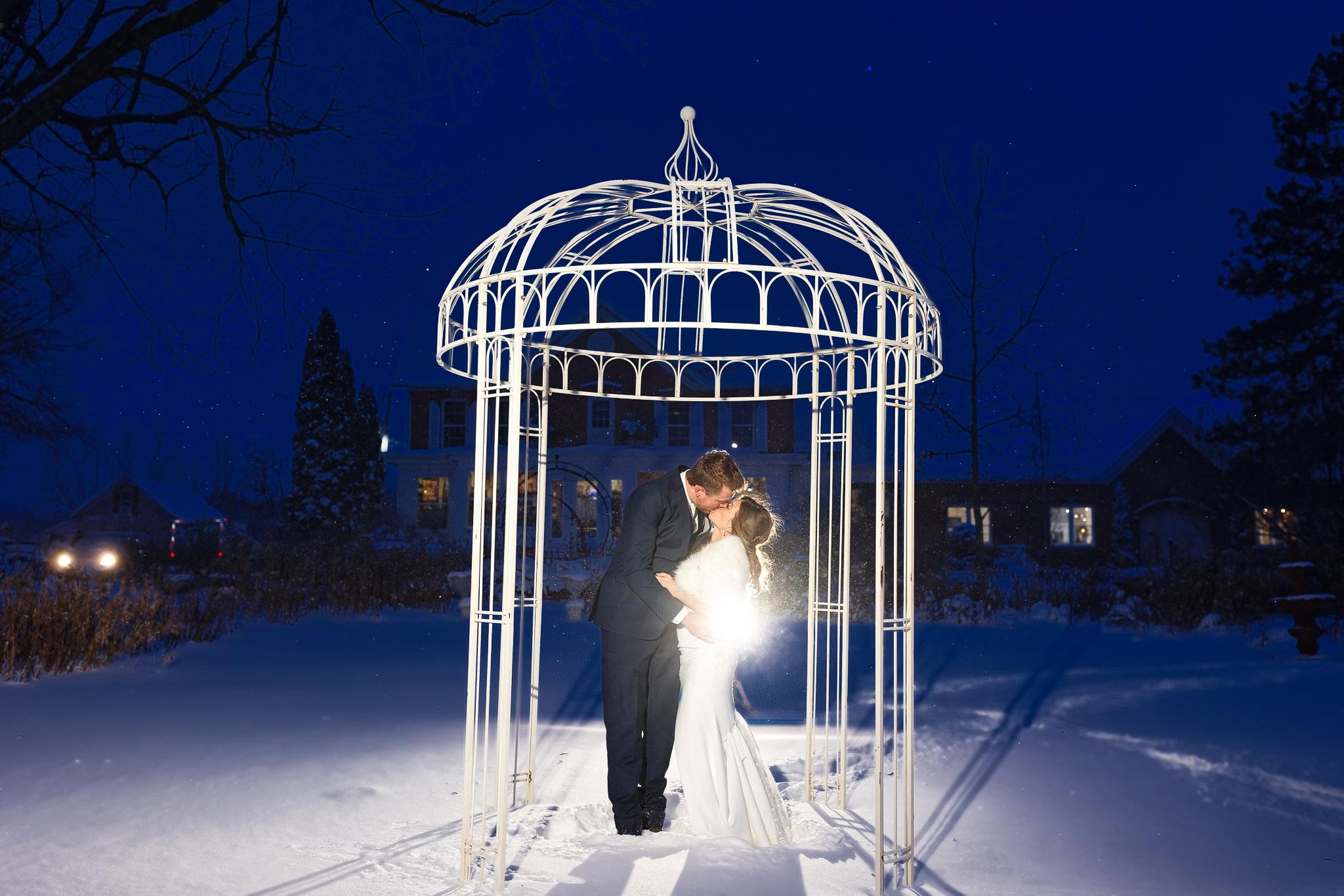 Winter Wedding Photos at Garten MarketPlatz Byron Minnesota