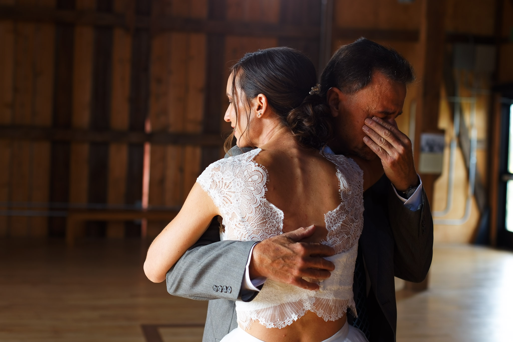 Father Daughter First Look - Minnesota Landscape Arboretum Weddi