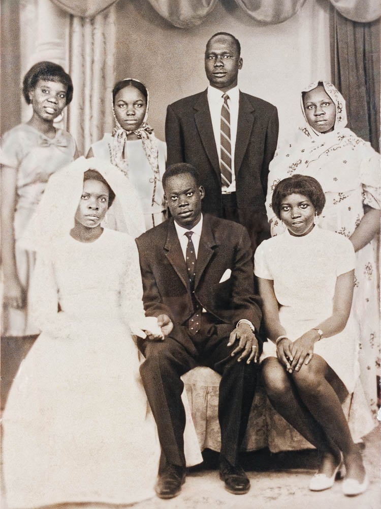 old-black-and-white-family-photograph